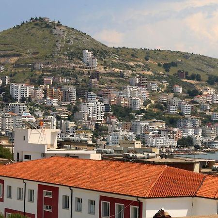 Brana Apartments Sarandë エクステリア 写真