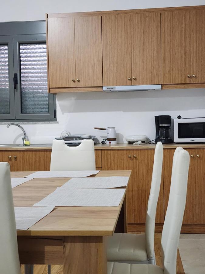 Brana Apartments Sarandë エクステリア 写真